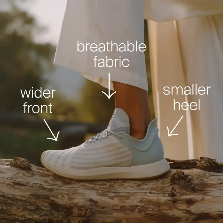 Saysh callout ad: wider front, breathable fabric, smaller heel